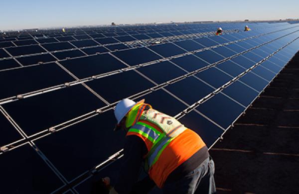 2013-09-brian-eckhouse-green-shoots-solar-power-large.jpg