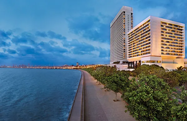 2014-12-kristin-baird-rattini-best-hotels-the-oberoi-mumbai-large.jpg