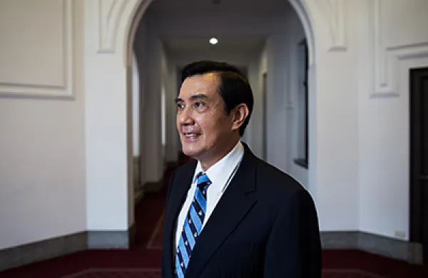 2015-12-georgina-hurst-em-portfolio-taiwan-ying-jeou-large.jpg