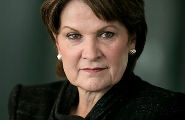 2015-12-georgina-hurst-marillyn-hewson-large.jpg