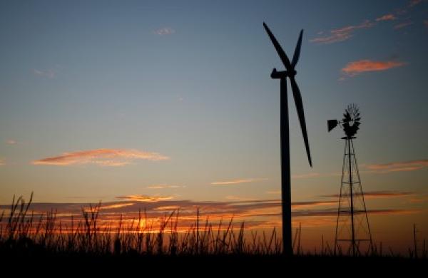 2016-08-daniel-nadler-clean-energy-turbines-large.jpg