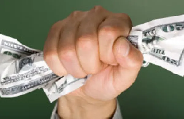 330x160-squeezingmoney.jpg
