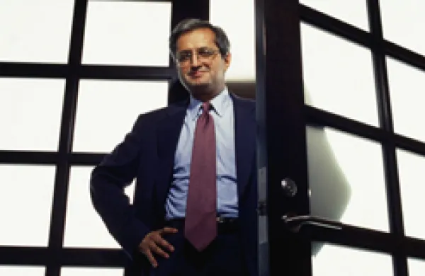 330x160-vikram-pandit.jpg