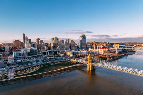 Downtown Cincinnati (Credit: Jeremy Poland / Getty Images)