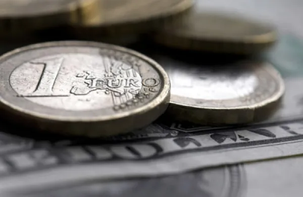 euro-dollar-large.jpg