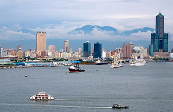 kaohsiung-harbor-large.jpg