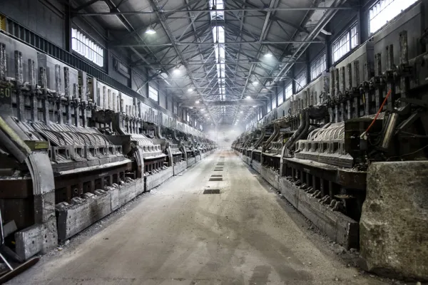 Aluminum smelter in Quebec, Canada. (Christinne Muschi/Bloomberg)