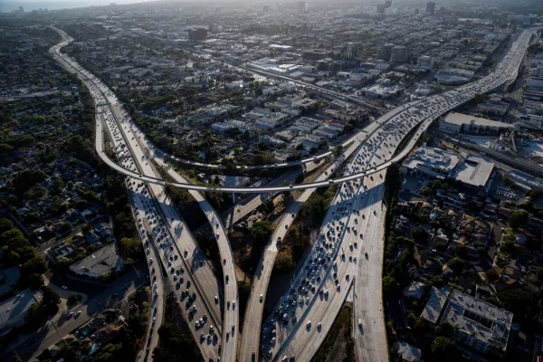 Los Angeles (Patrick T. Fallon/Bloomberg)