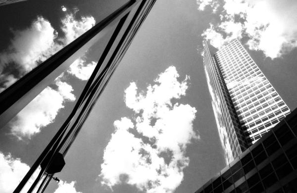 Goldman Sachs headquarters stands in New York City. (Jeenah Moon/Bloomberg)