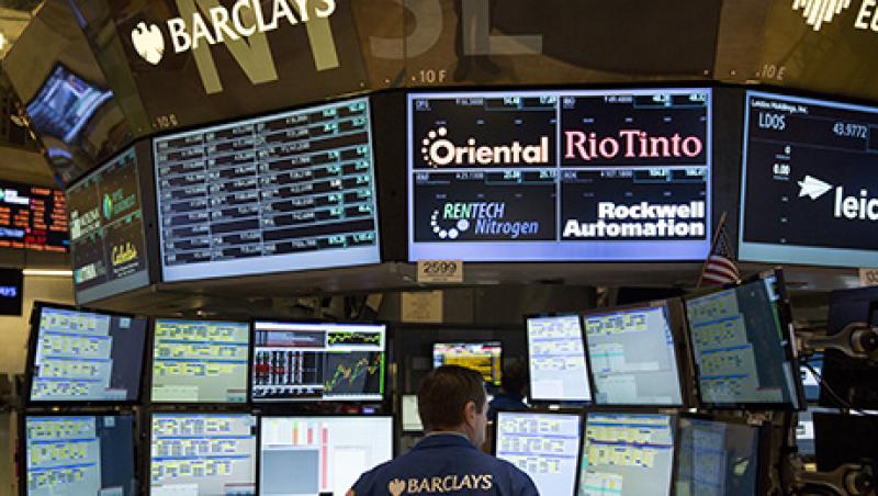 U.S. Stocks Fall as Investors Face Government Shutdown U.S. Stocks Fall as Investors Face Government Shutdown