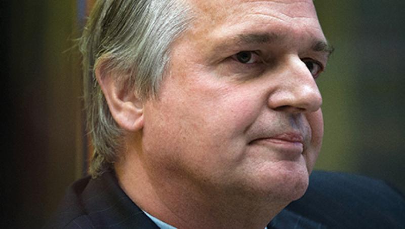 2014-04-katie-gilbert-all-europe-executive-team-paul-polman-large.jpg