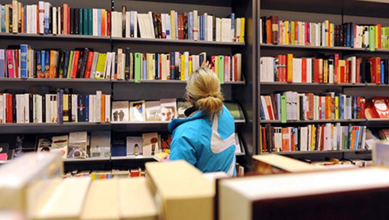 Stock on a Bookstore as Google Digitise Books Stock on a Bookstore as Google Digitise Books