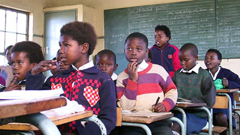 2014-09-david-turner-public-service-africa-education-lg.jpg 2014-09-david-turner-public-service-africa-education-lg.jpg