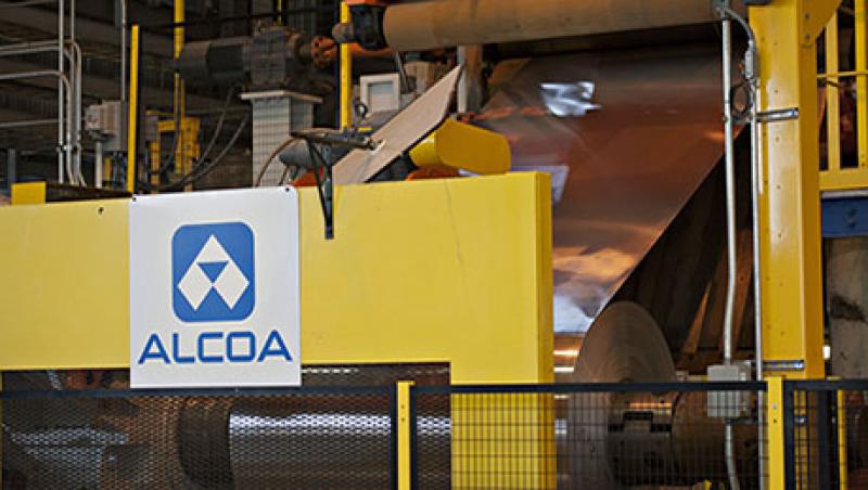 Treasury Secretary Jacob Lew Tours Alcoa's Davenport Works Facility Treasury Secretary Jacob Lew Tours Alcoa's Davenport Works Facility
