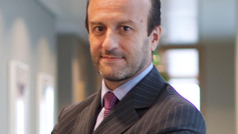 2014-11-david-rothnie-rainmakers-miguel-azevedo-large.jpg