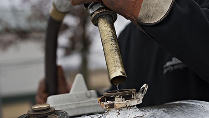 Fuel Oil Deliveries To Local Businesses As Gasoline Supplies Rise Fuel Oil Deliveries To Local Businesses As Gasoline Supplies Rise