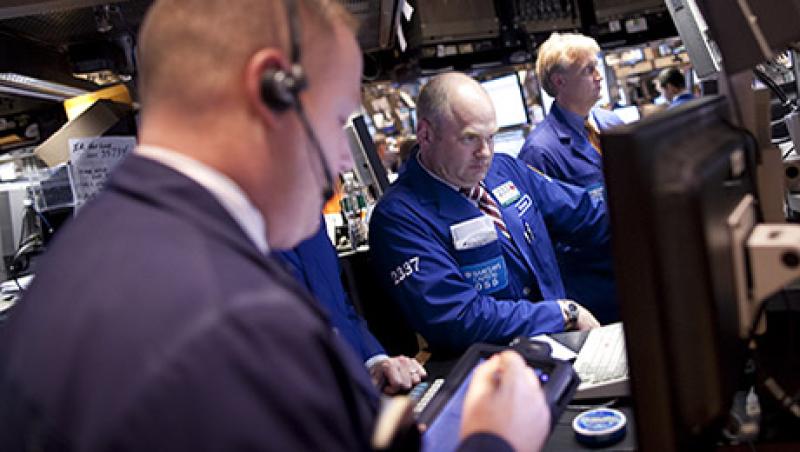 Dow Average Plunges The Most Since 1987 Before Paring Losses Dow Average Plunges The Most Since 1987 Before Paring Losses