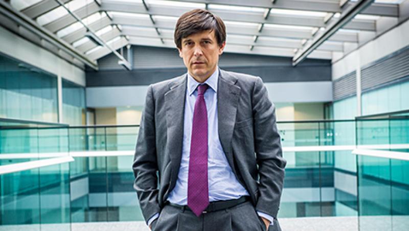 2015-03-david-rothnie-rainmakers-manuel-falco-large.jpg