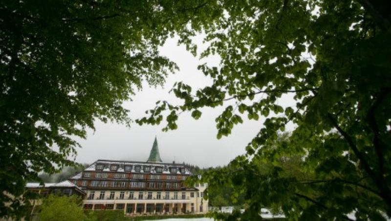 2015-06-da-schloss-elmau-g7-large.jpg