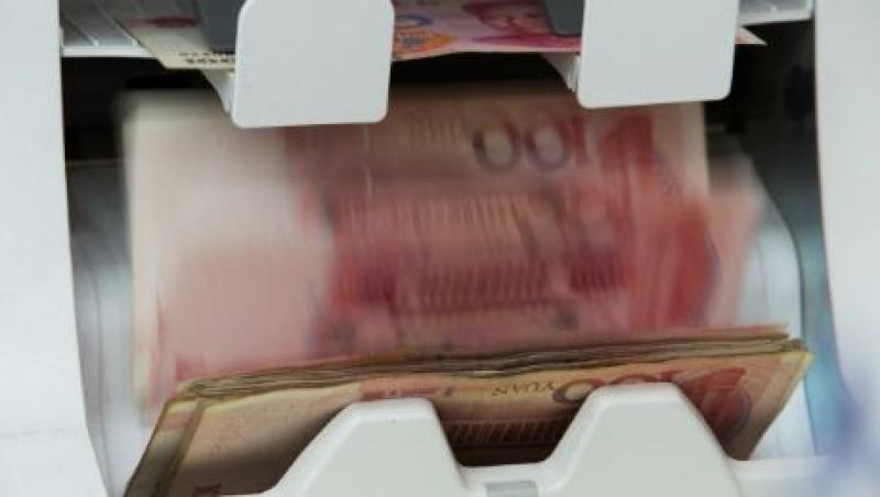 2015-07-da-chinese-yuan-flip-large.jpg
