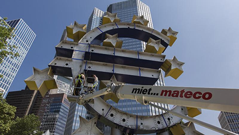 European Central Bank's Euro Sculpture Undergoes Makeover European Central Bank's Euro Sculpture Undergoes Makeover