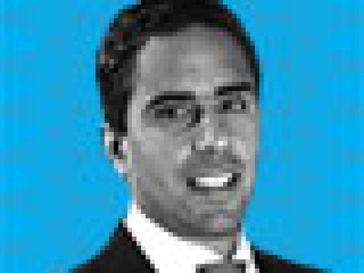 2015-07-tom-johnson-latin-american-research-team-luiz-carvalho-small.jpg
