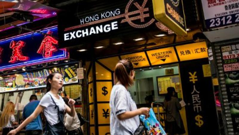 2015-08-da-china-yuan-forex-hk-large.jpg