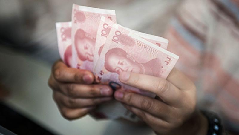 2015-08-tom-buerkle-globalist-yuan-large.jpg