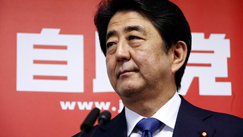 2015-09-24-da-andrew-barber-shinzo-abe-large.jpg