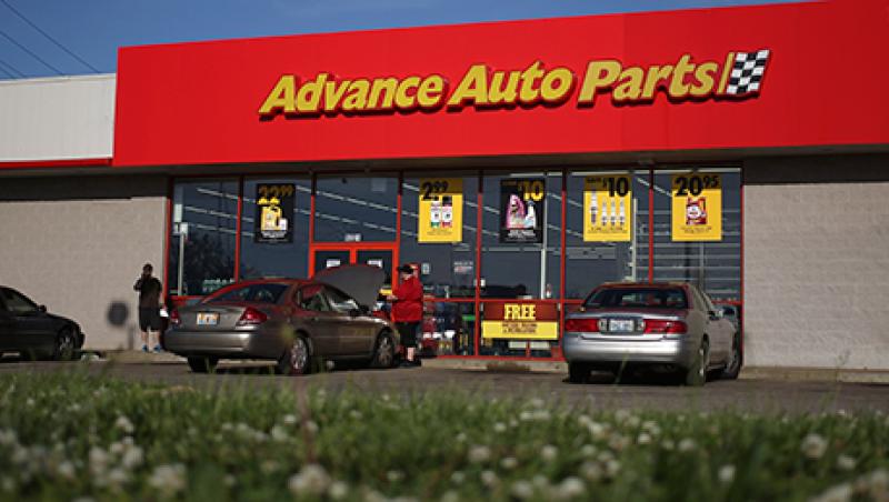 2015-10-kaitlin-ugolik-sohn-advance-auto-large.jpg