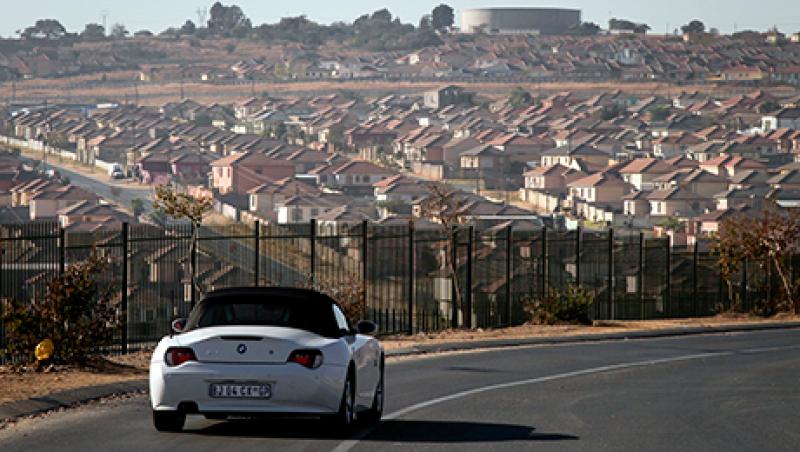2015-11-bailey-mccann-em-pe-south-africa-large.jpg