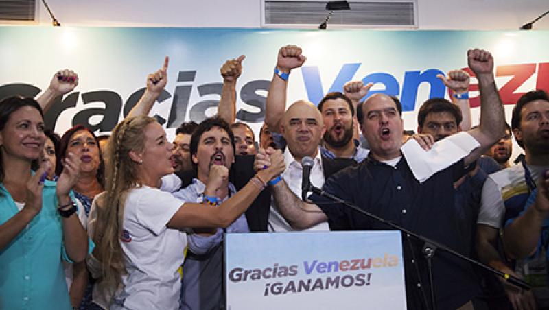 2015-12-07-da-venezuela-large.jpg