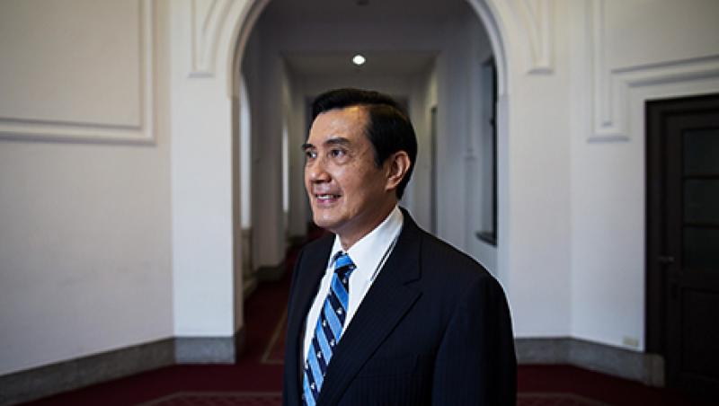 2015-12-georgina-hurst-em-portfolio-taiwan-ying-jeou-large.jpg
