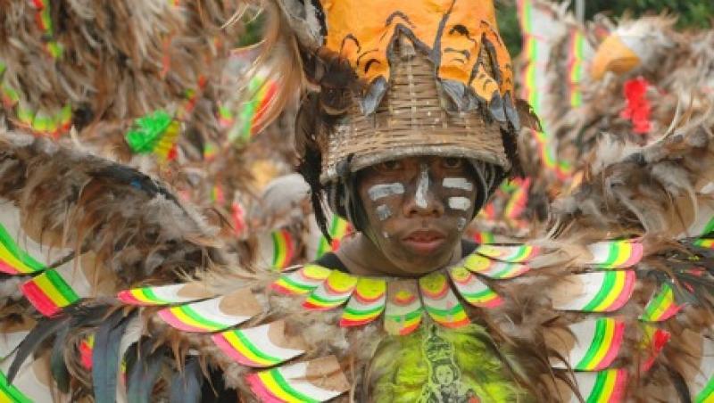 2016-01-da-ati-atihan-bird-boy-large.jpg