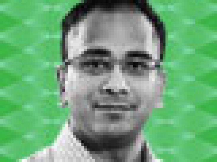 2016-02-tom-johnson-all-europe-research-team-sachin-jain-small.jpg