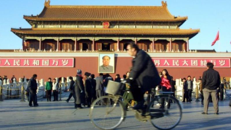 2016-03-gmtl-ab-tiananmen-square-cycle-large.jpg