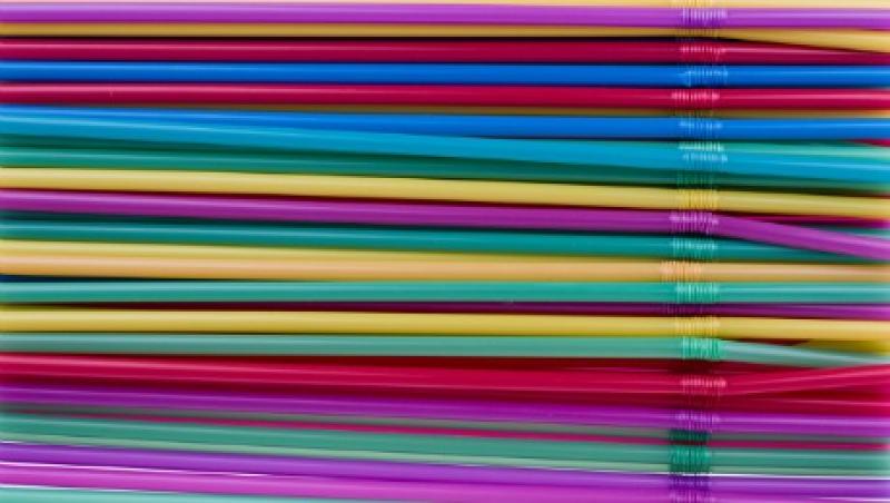 2016-05-gmtl-blackrock-bond-market-flexibility-straws-large.jpg