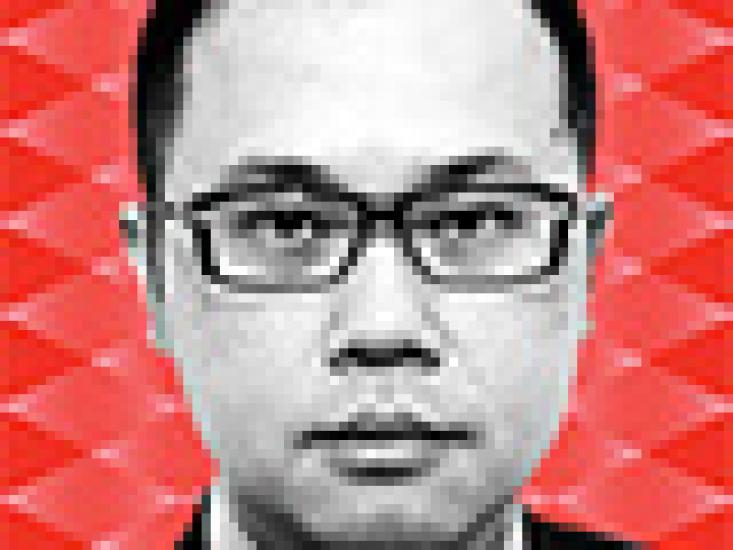 2016-05-tom-johnson-all-asia-research-team-tak-hung-eric-lau-small.jpg