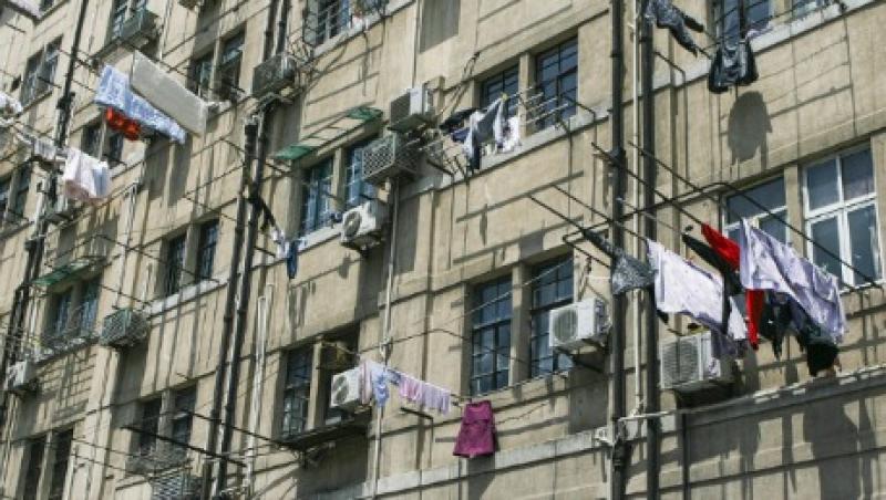 2016-08-da-china-housing-shanghai-apartment-building-large.jpg