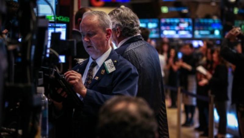2016-08-da-treasury-wall-street-fed-hike-large.jpg