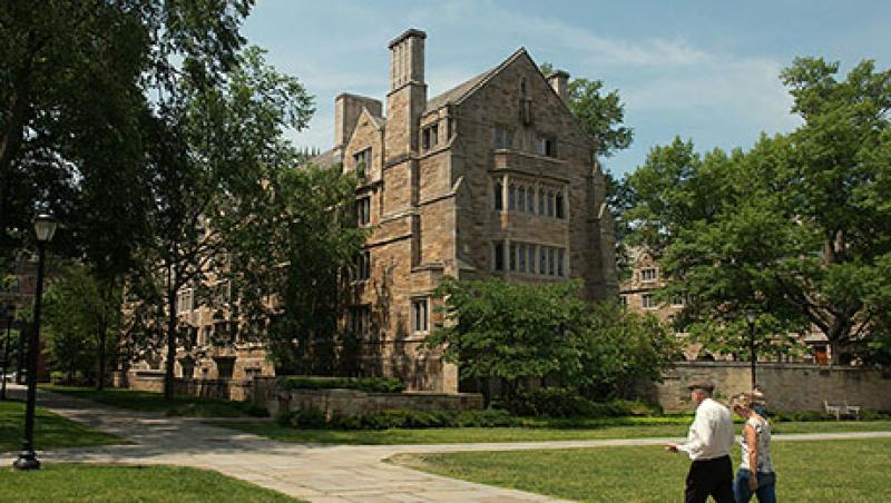 2016-11-jess-delaney-yale-endowment-university-campus-large.jpg