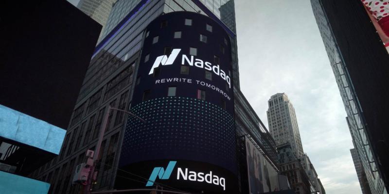 230712nasdaq-2000x1000b.jpg