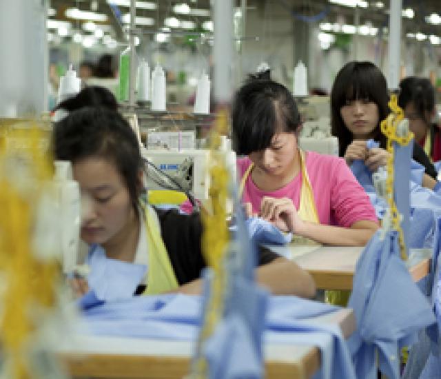 250x215-china-workers.jpg