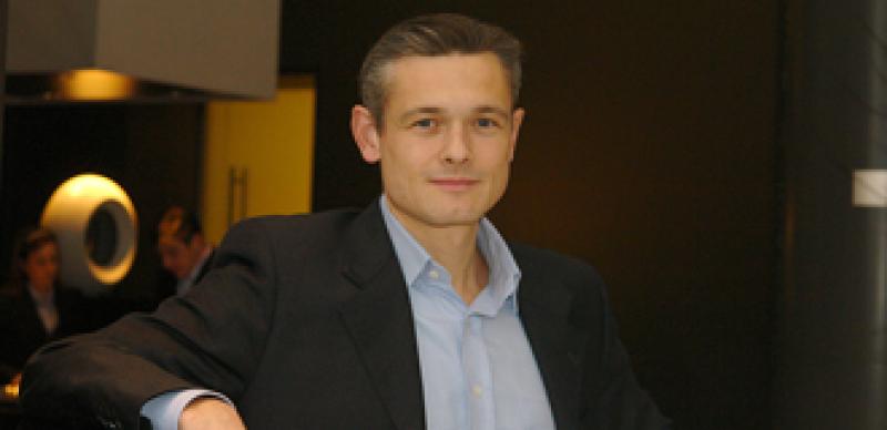 330x160-arnaud2.jpg