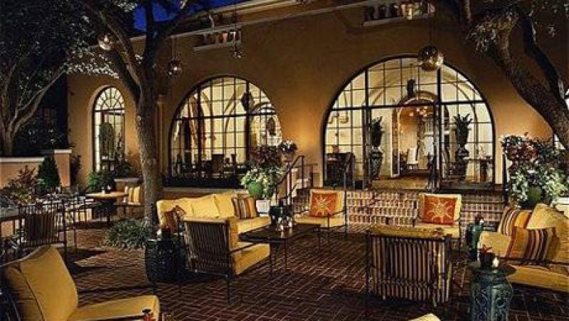 best-hotels-pic-large.jpg