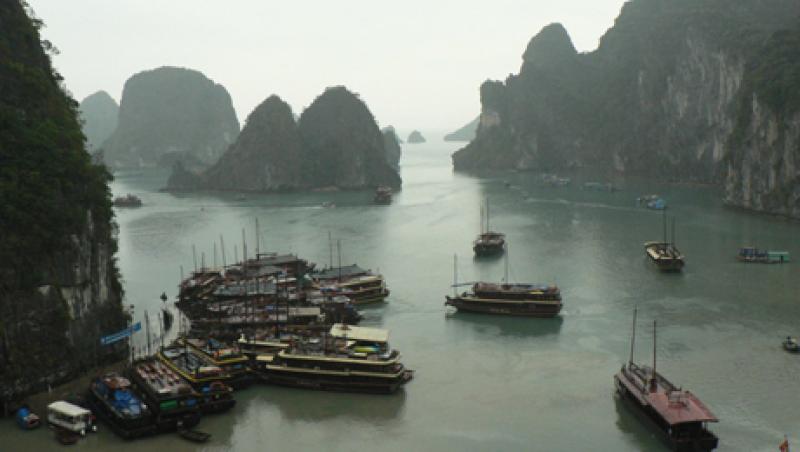 halong-bay-large.jpg