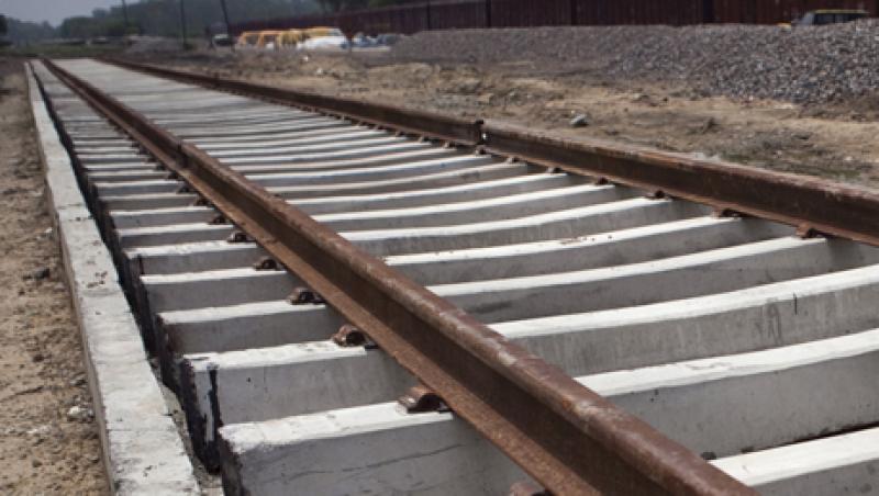 train-tracks-large.jpg