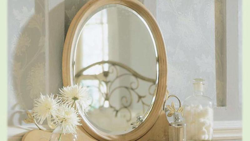 vanitymirror-large.jpg